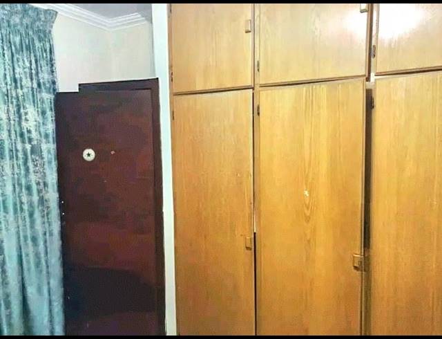 2 BEDROOM FLAT FOR SALE IN SASOLBURG EXT 3
